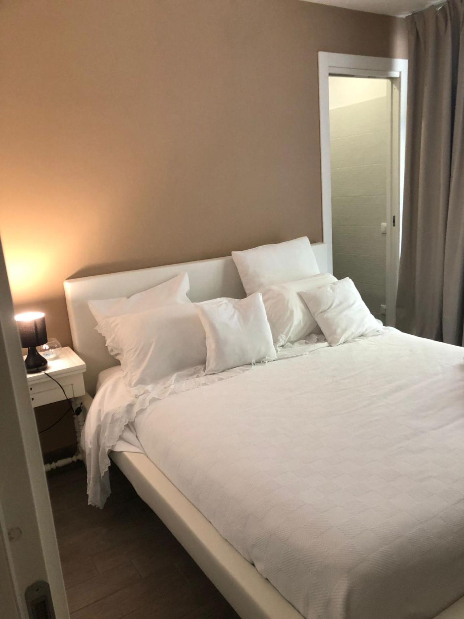Room Mondello 5 Bagian luar foto